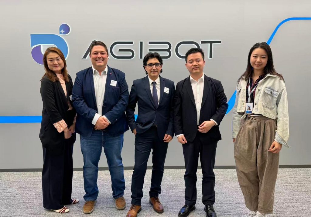 Tekio Robotics y AGIBOT en China